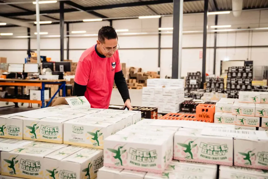 Sidekix fulfilment medewerker bezig met campagne-uitvoering